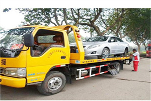 云霄附近24小时汽车拖车服务热线